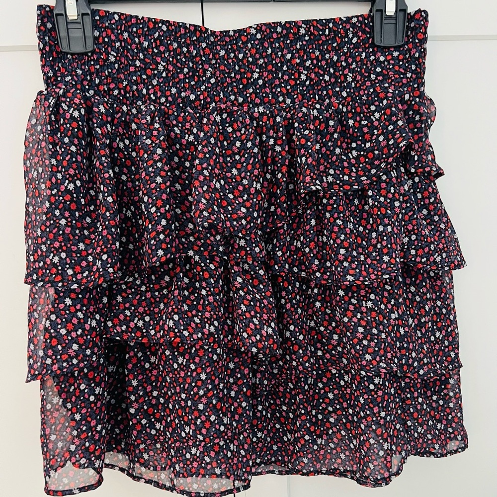 American Eagle Outfitters Floral Ruffle Skater Mini Skirt Black and Red size S/P